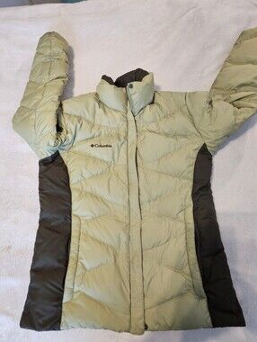 Columbia Women's Reversible Down Puffer Jacket Sage Green & Dark Brown Small Euc